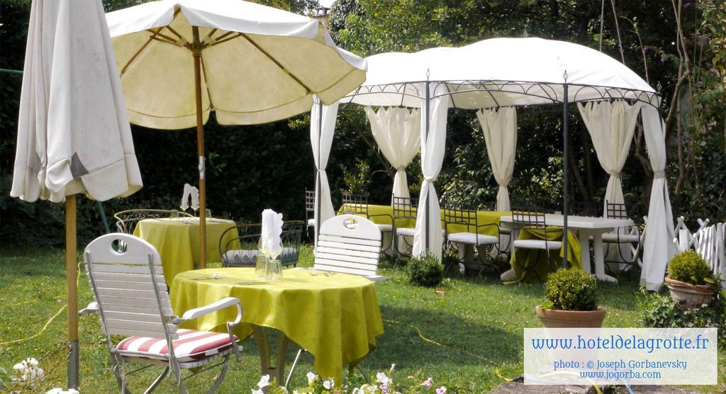 Hotel De La Grotte Montignac  Extérieur photo